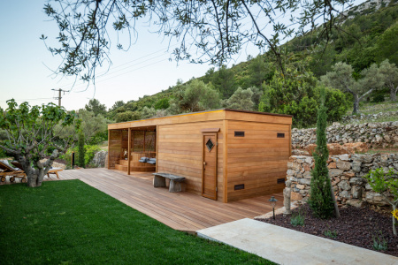 Домик у бассейна Pool House
