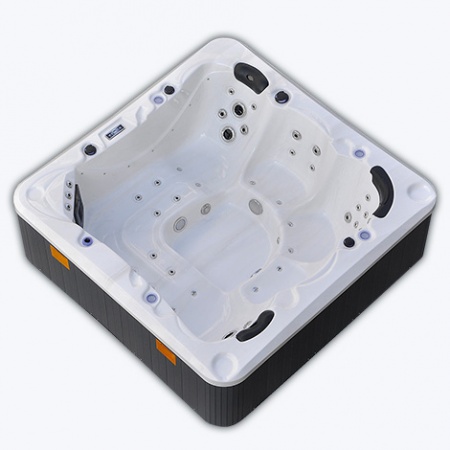 Гидромассажная ванна Rienza