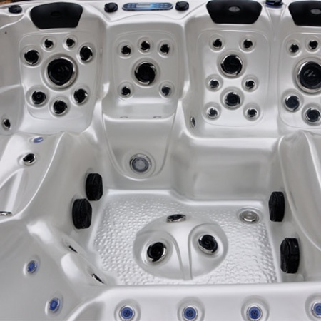 Гидромассажная ванна Cyclone