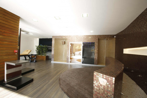 Стеклянная мозаика Cosmopolitan